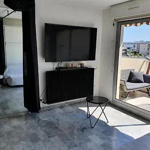 Appartement Superbe Saint-laurent Du, Saint-Laurent-du-Var
