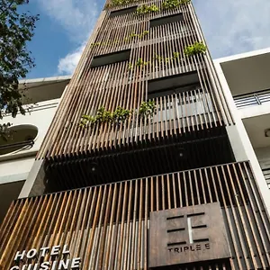 *** Hotel Triple E Fine Art Museum Vietnam